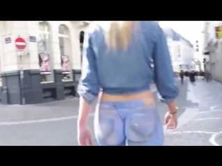 walking with bare booty